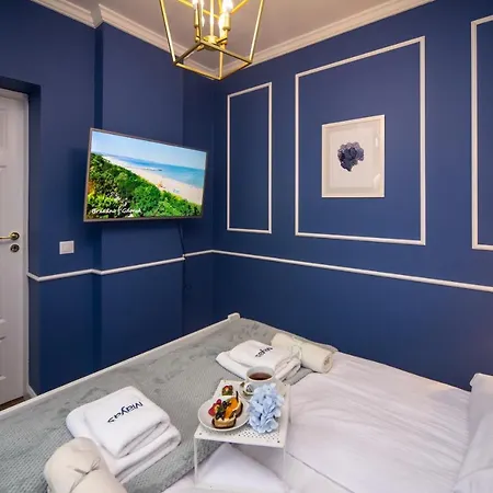 Maya's Flats & Resorts 120 - Monte Cassino 49 Apartament